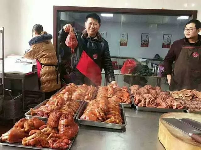 卤三国地址_卤三国电话_卤三国总店在什么地方