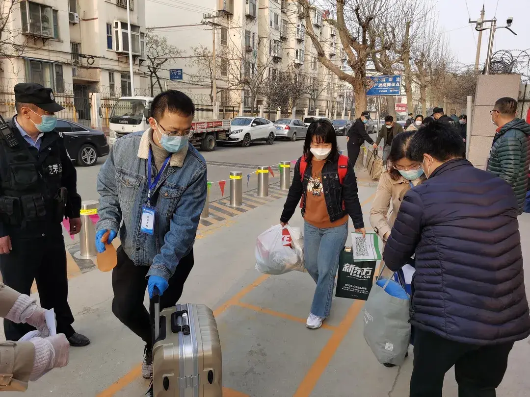 烟台三中高中部宿舍_烟台三中新校区宿舍_烟台三中新校区