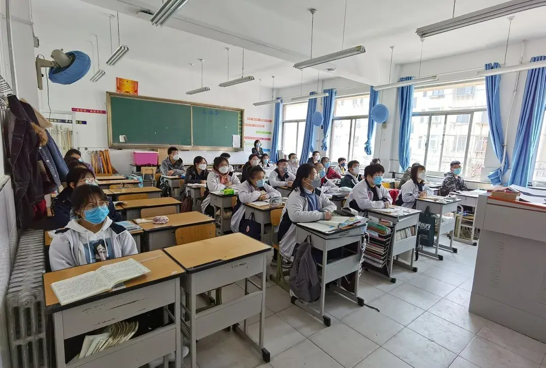 烟台三中新校区_烟台三中高中部宿舍_烟台三中新校区宿舍