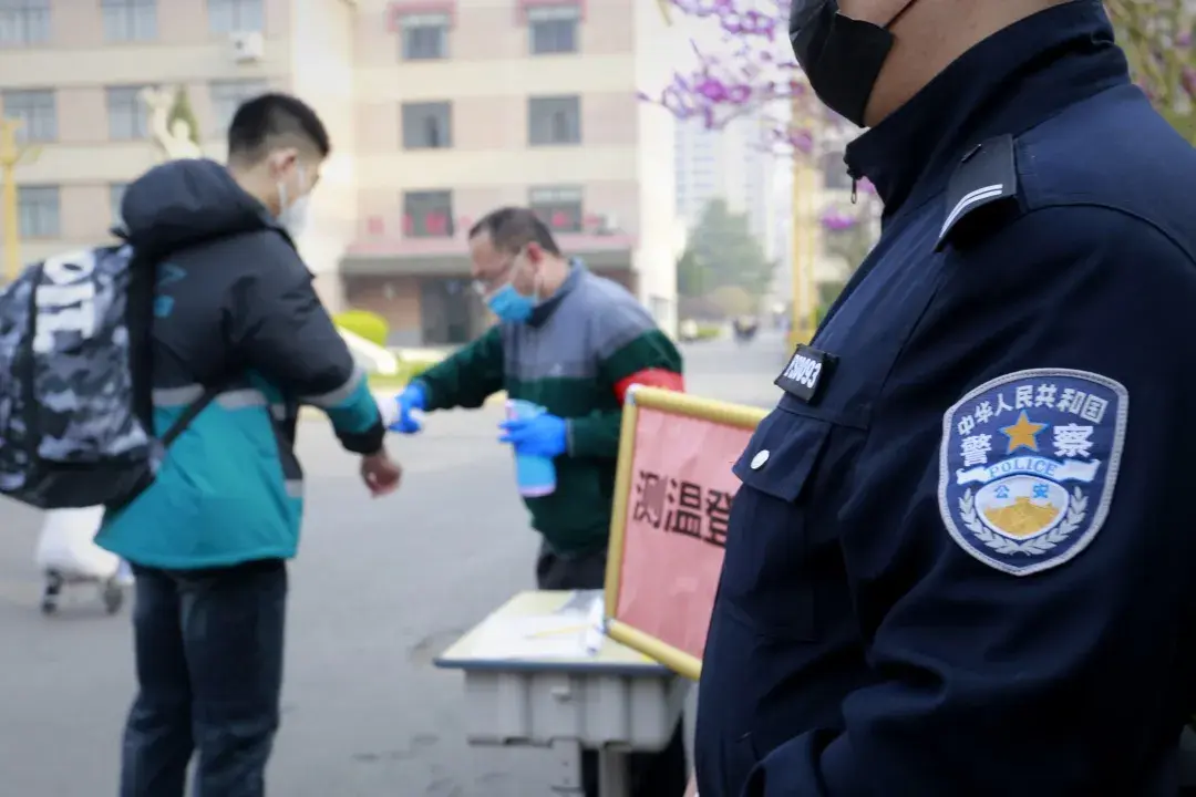 烟台三中高中部宿舍_烟台三中新校区宿舍_烟台三中新校区