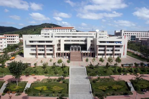 烟台师范专科学校官网_烟台师范学院成人高等教育_烟台师范学院电话