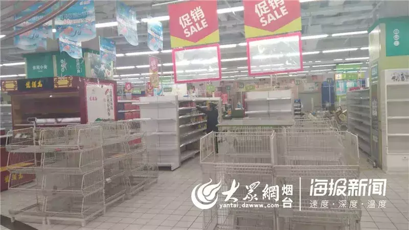 华润万家超市要关门？超市不少货架已经空了