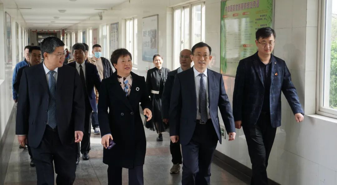 烟台滨州医学院王斌胜_滨州医学院烟台附属医院王雷_烟台滨州医学院院长王滨