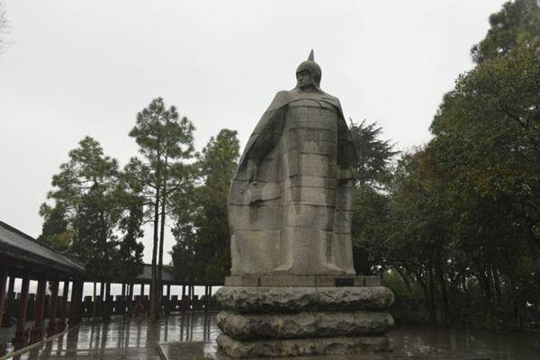 三国故事中周瑜死于什么_三国里周瑜怎么死的_三国周瑜死后