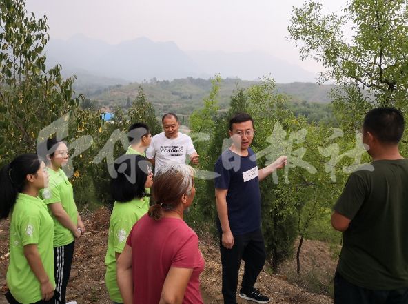 简易彩钢房安装视频_彩钢房组装视频_简易彩钢房做法流程视频