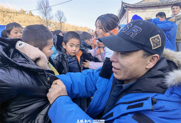 彩钢房安装工_彩钢房安装队_彩钢房安装流程视频