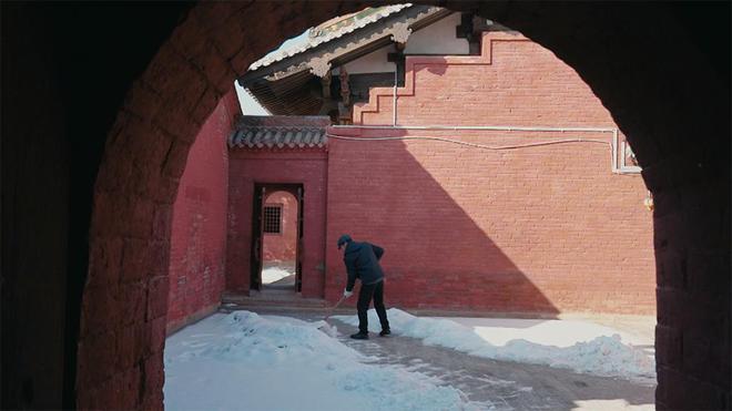 _回寺是什么意思_69岁的他，决定回乡一个人守寺