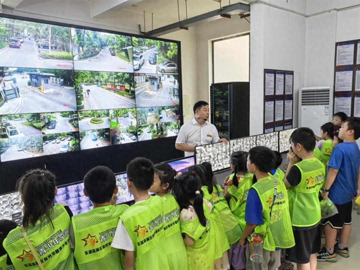 _家门口就是“研学基地”，光谷这群小朋友开启小区设施探秘之旅_家门口就是“研学基地”，光谷这群小朋友开启小区设施探秘之旅