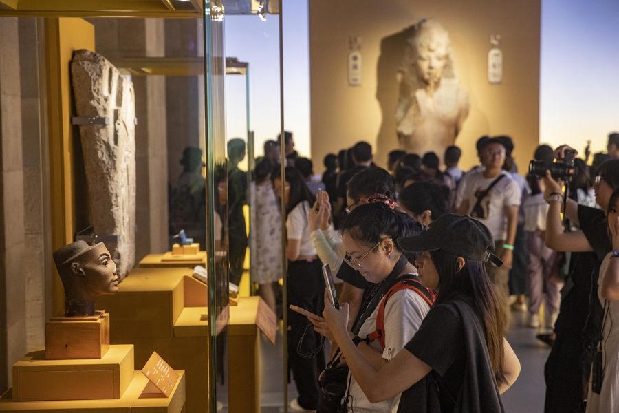 _上博古埃及文明大展开幕首日，来了1.2万人_上博古埃及文明大展开幕首日，来了1.2万人