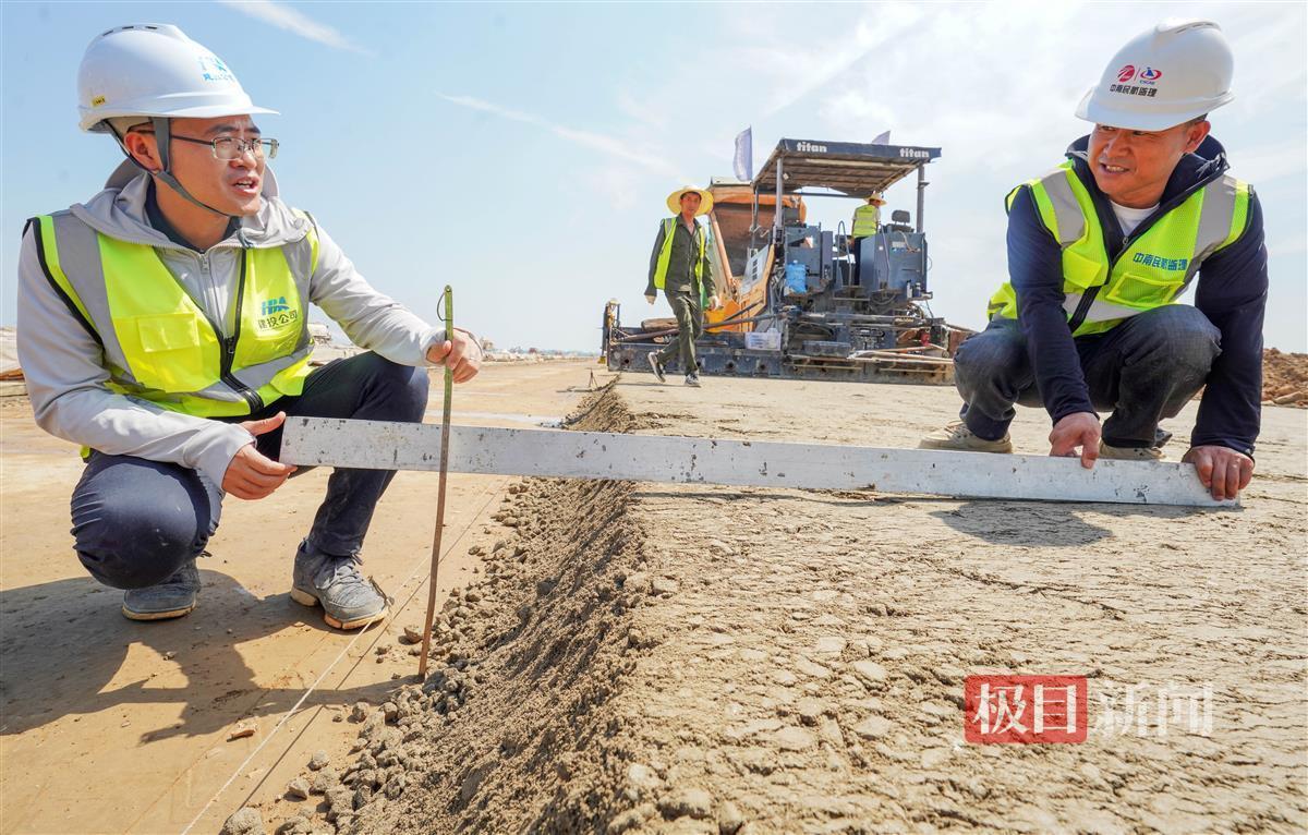 天河机场跑道22r__武汉天河国际机场航班动态