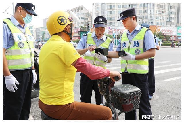 彩钢房搭建怎么分费用怎么算_建造彩钢房_房山区彩钢房搭建