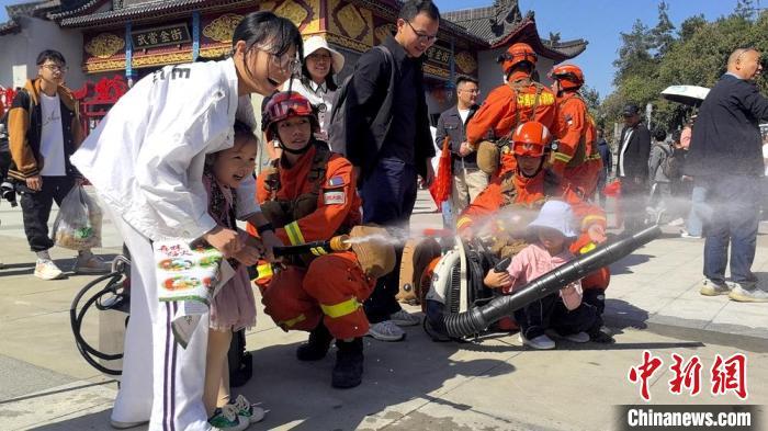 _假期坚守岗位的句子_假期坚守岗位的的标语