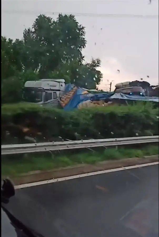 成都道路交通事故认定书 到兴隆镇哪里盖章_北京到古北水镇的交通_交通逃逸事故怎么认定