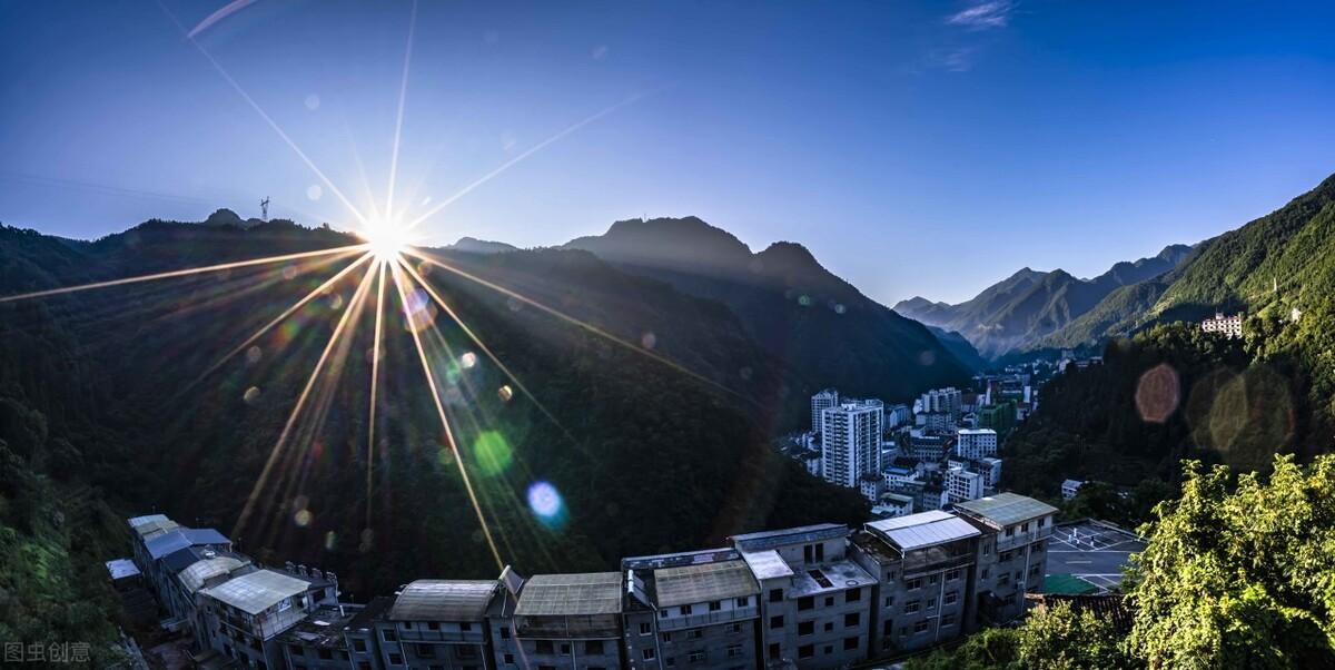 夏季国内旅游推荐_夏季国内旅游景点推荐_夏季旅游国内推荐地方