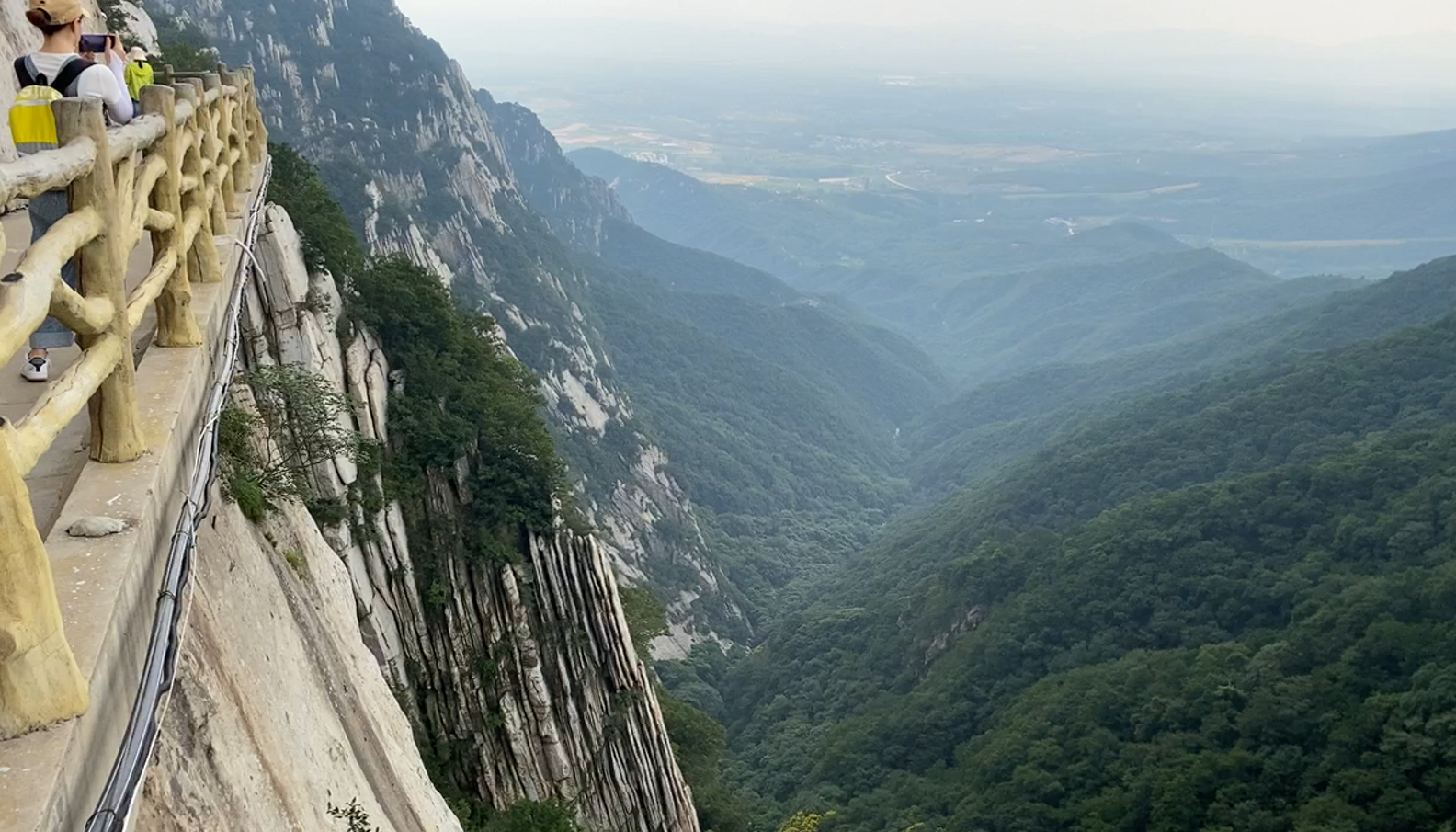 少林寺旅游攻略停车场_少林寺景区停车场费用_少林寺停车场