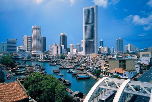 新加坡为什么能够成为高发达国家？原因是什么？！