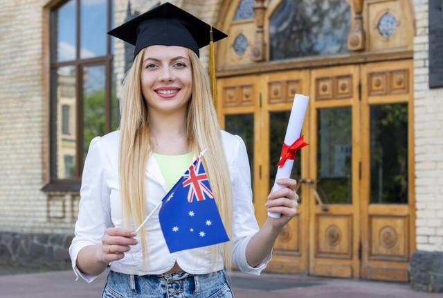 高中毕业了能不能直接申请出国去澳洲留学？