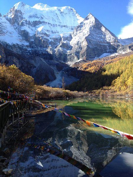 乌鲁木齐开车到西藏多少公里_乌鲁木齐到西藏自驾游旅游攻略_乌鲁木齐到西藏旅游团