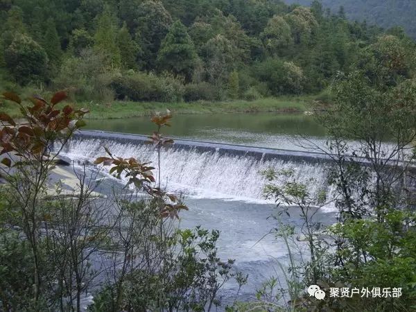 九鲤湖风景区视频_九鲤湖一日游攻略多少钱一个人_九鲤湖旅游攻略