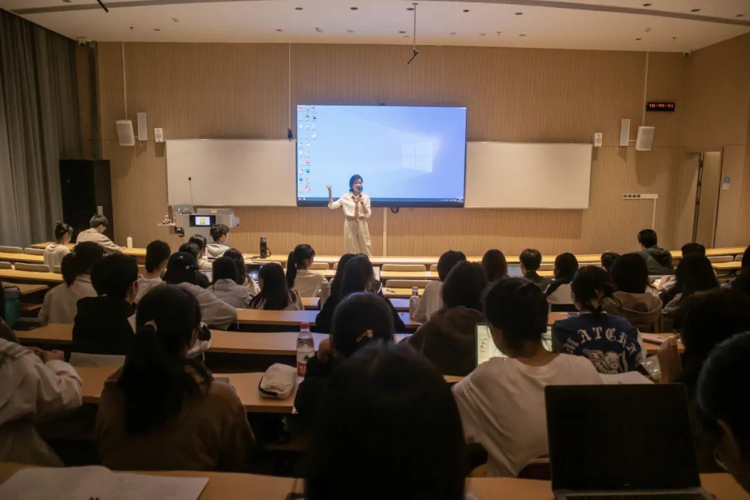 职场规划图片配图_职场规划图片_职场规划图片卡通