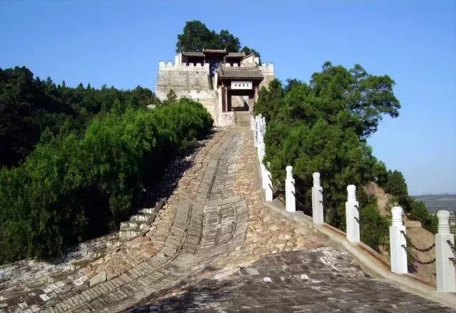 西安太白山旅游攻略一日游_西安太白山旅游攻略_西安太白山自驾游攻略