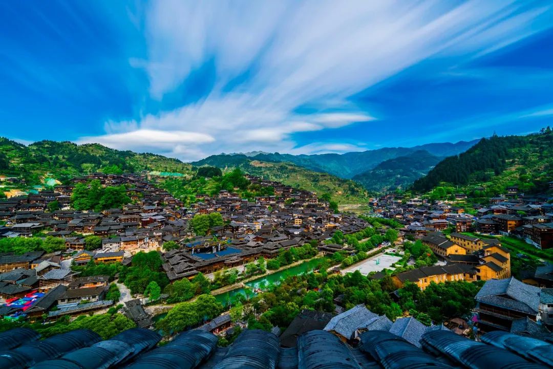 夏天去哪个国家玩最好_夏天国外旅游去哪好_夏天去哪里旅游凉快国外