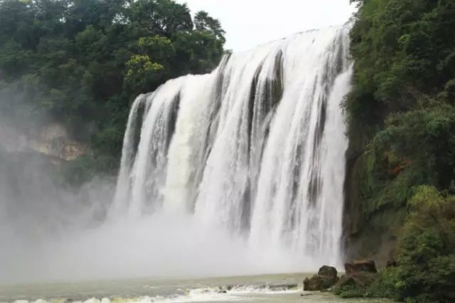 到黄果树瀑布旅游价格_到黄果树瀑布旅游攻略_黄果树瀑布景区要走多久