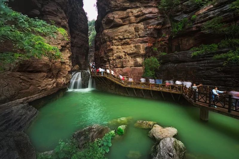 青龙峡风景_青龙峡栈道_青龙峡旅游攻略