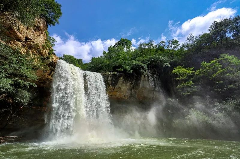 青龙峡风景_青龙峡栈道_青龙峡旅游攻略