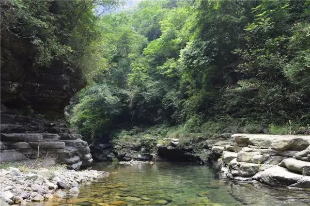 青龙峡旅游攻略_青龙峡风景_青龙峡栈道