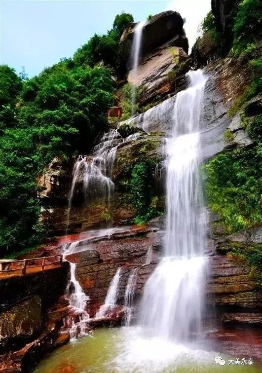 乐峰赤壁景区门票_乐峰赤壁温泉度假村_乐峰赤壁景区旅游攻略