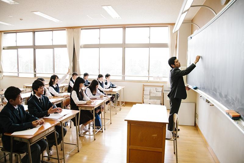 压力面试问题学生会_学生会压力面试技巧_学生会面试压力提问