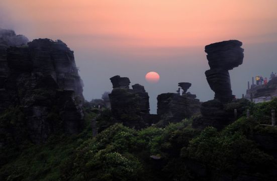 仙气飘飘的梵净山_搜一下梵净山_梵净山旅游攻略