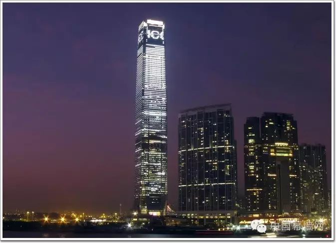 香港第一高楼——环球贸易广场工程实景图