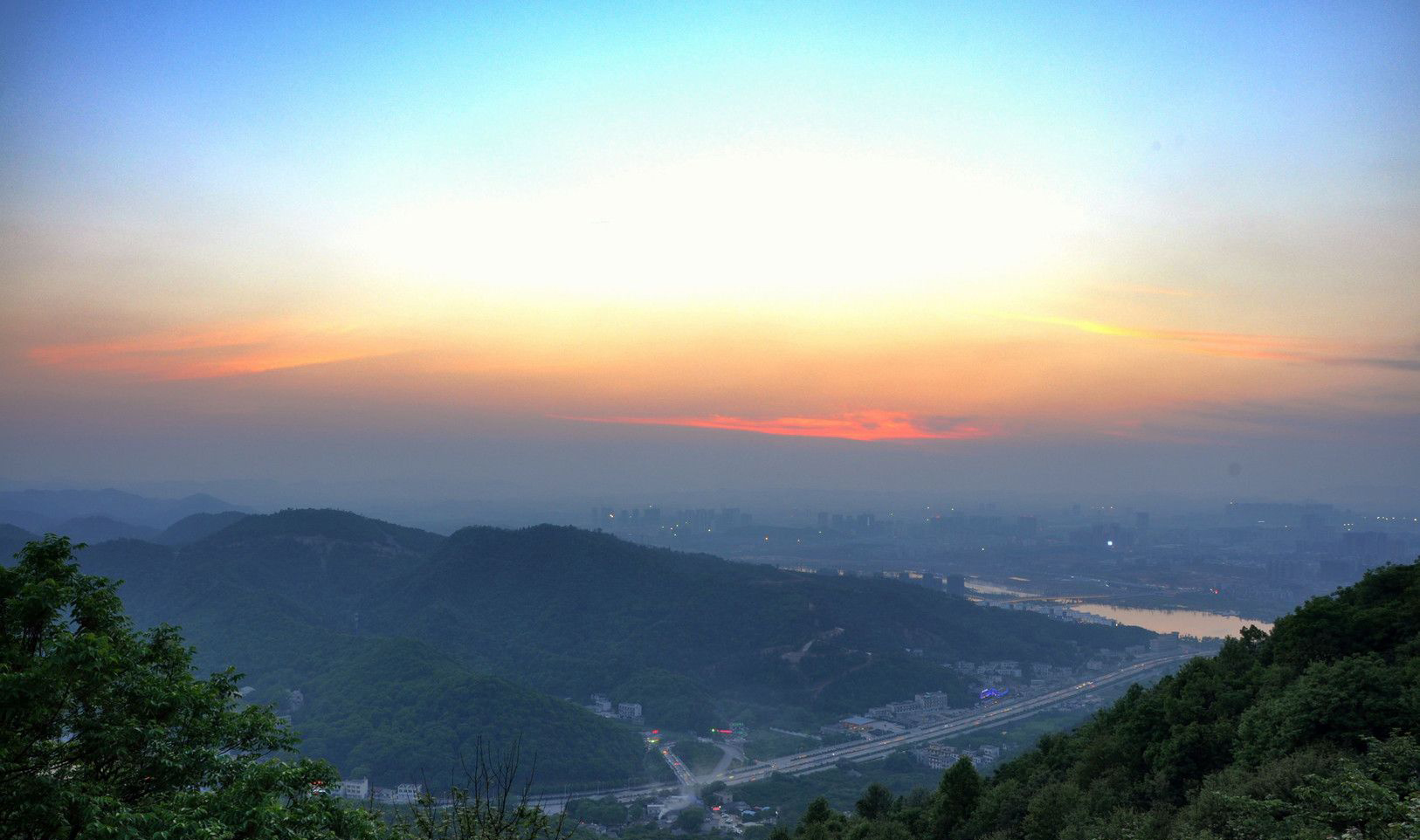 好玩的地方长沙市_长沙市区好玩的景点_长沙市区景区最好玩的地方