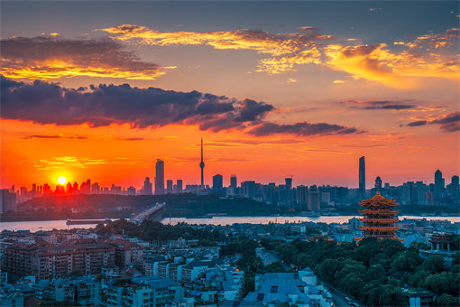 前言国寿集团下属子公司，待遇佳，平台好，实习优秀者可以直接获得留用offer