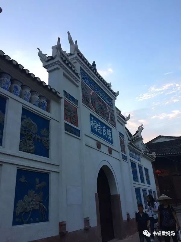 张家界旅游攻略凤凰古城_张家界凤凰游玩路线_张家界凤凰旅游攻略网