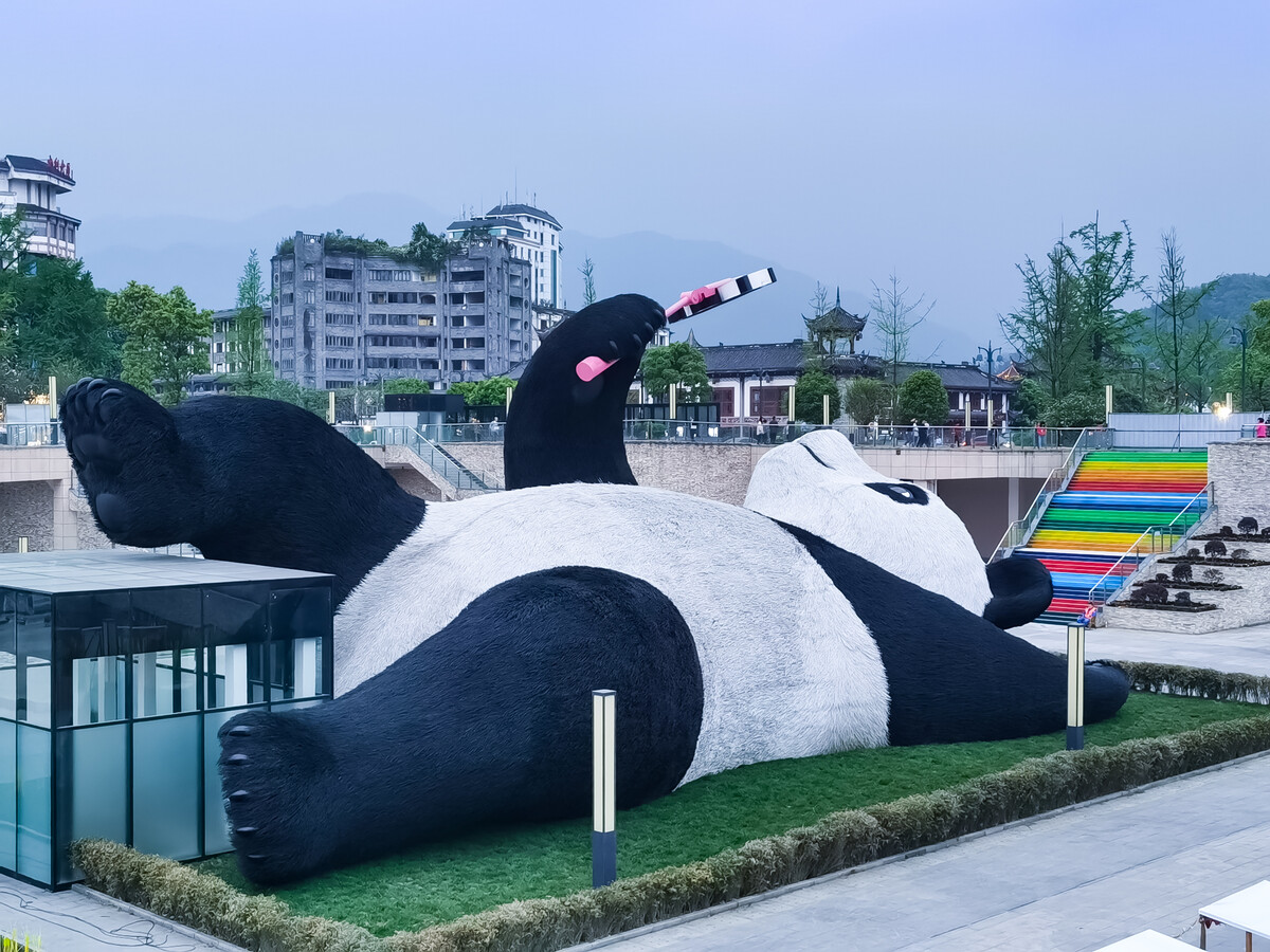 成灌快铁都江堰站站前广场拆除恢复工作启动