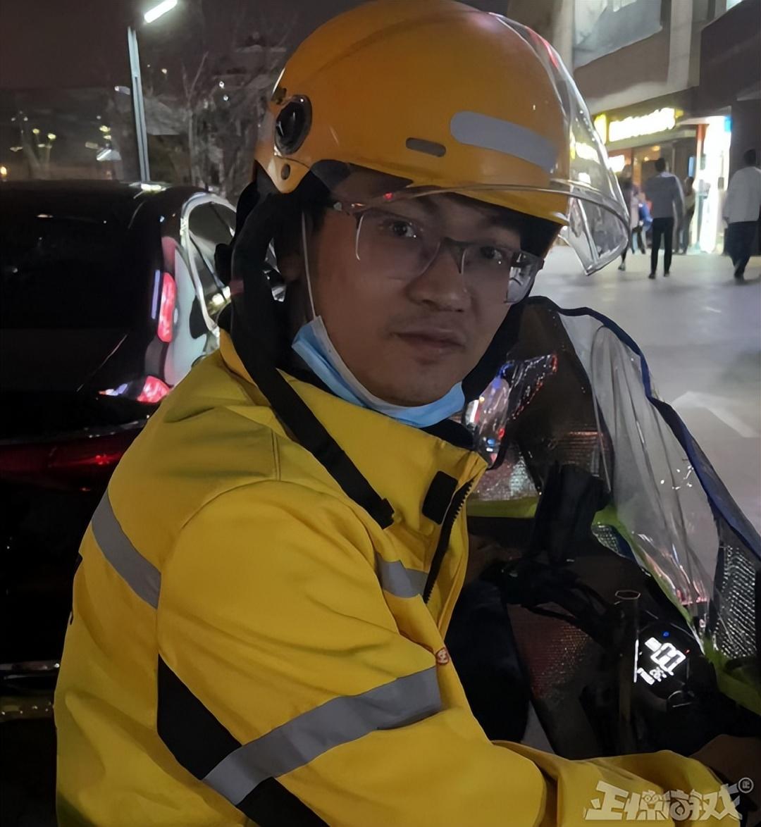 主播_主播笑笑和西卡锐评霸哥事件_主播培训