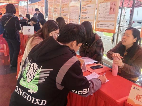 主播招聘_主播招聘内容怎么写_主播招聘文案