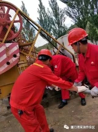 轻型钢结构楼板_轻型钢板结构图片_钢结构轻型板