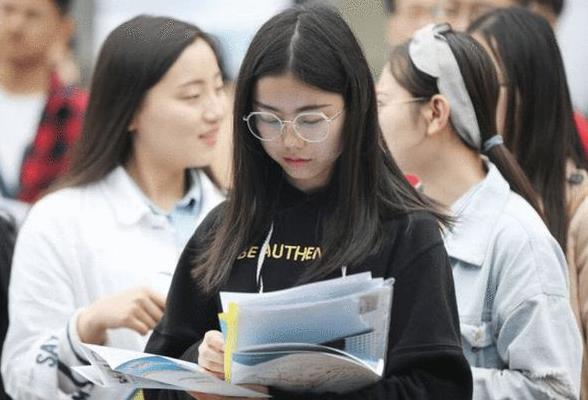 往届毕业生简历模板_简历模板毕业往届生怎么写_往届毕业生简历填写