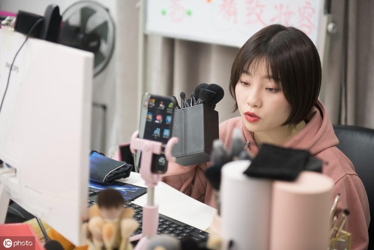 主播签约合同违约要怎么办_主播培训_主播