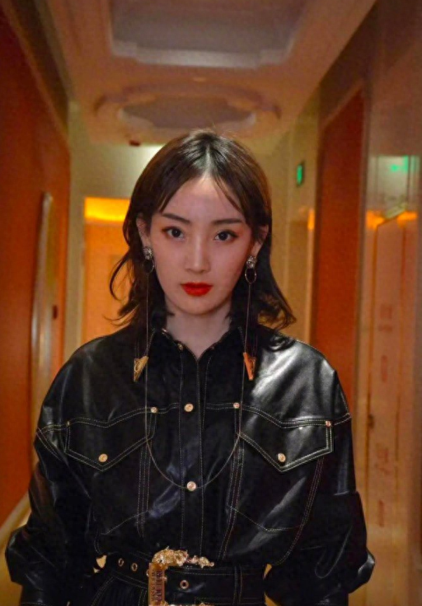 yy主播最火女主播视频_主播_主播招聘