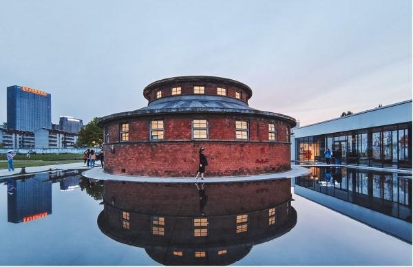 芜湖凤凰美食街吃饭的地方_芜湖凤凰美食街必吃_芜湖凤凰美食街吃饭贵吗