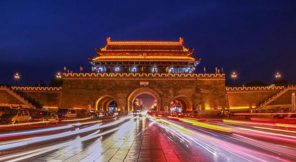 芜湖凤凰美食街吃饭贵吗_芜湖凤凰美食街吃饭的地方_芜湖凤凰美食街必吃