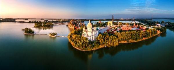 芜湖凤凰美食街吃饭的地方_芜湖凤凰美食街吃饭贵吗_芜湖凤凰美食街必吃