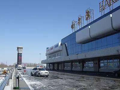 黑龙江机场集团统筹疫情防控和安全发展严密部署筑牢疫情防线