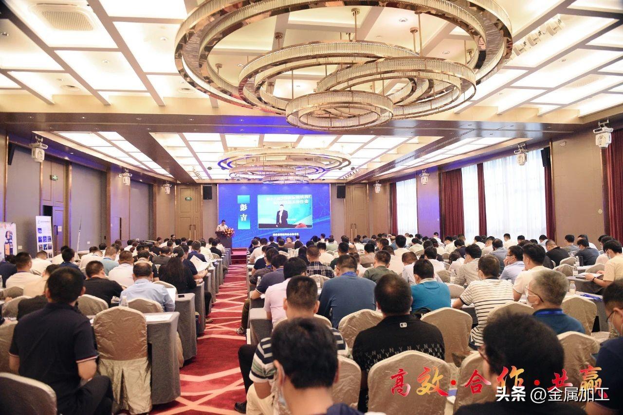 2023钢结构智能高效焊接技术交流会在武汉成功举办