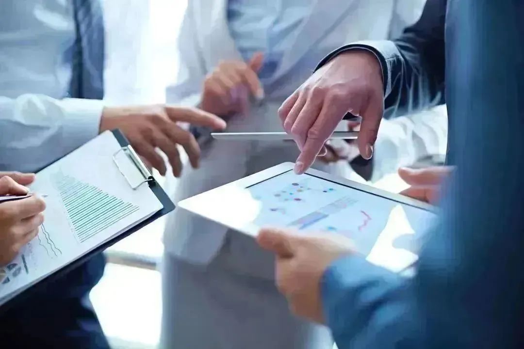 投资部门经理_投资公司职业经理人工资多少_投资公司市场部经理岗位职责